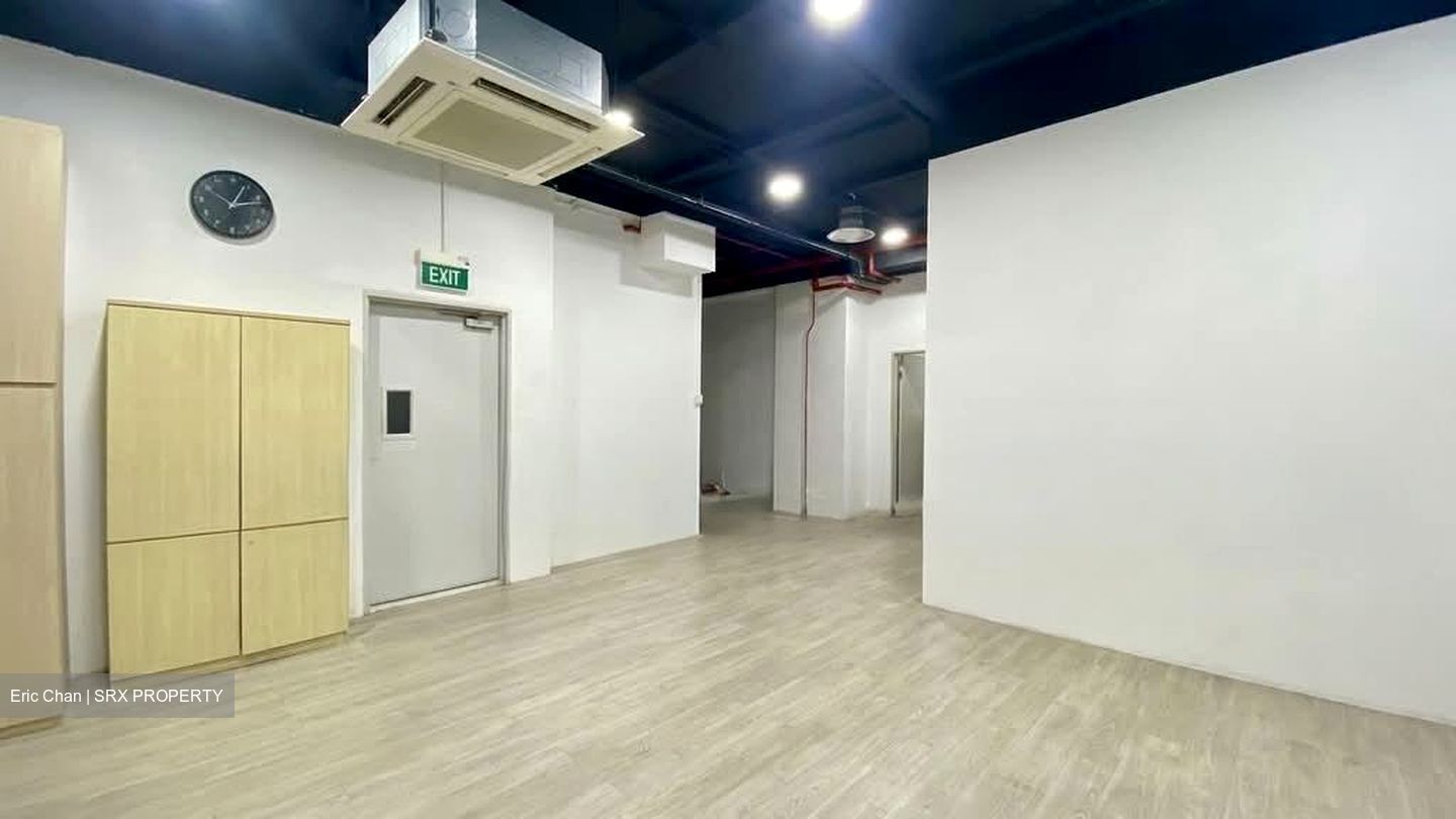 Kb Industrial Building (D14), Factory #568664341